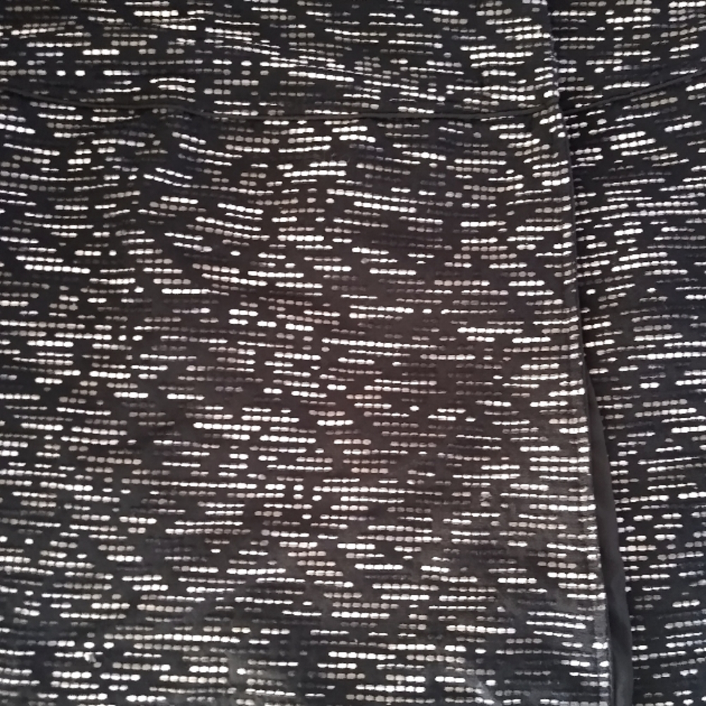 Mini skirt - Picture 3 of 3